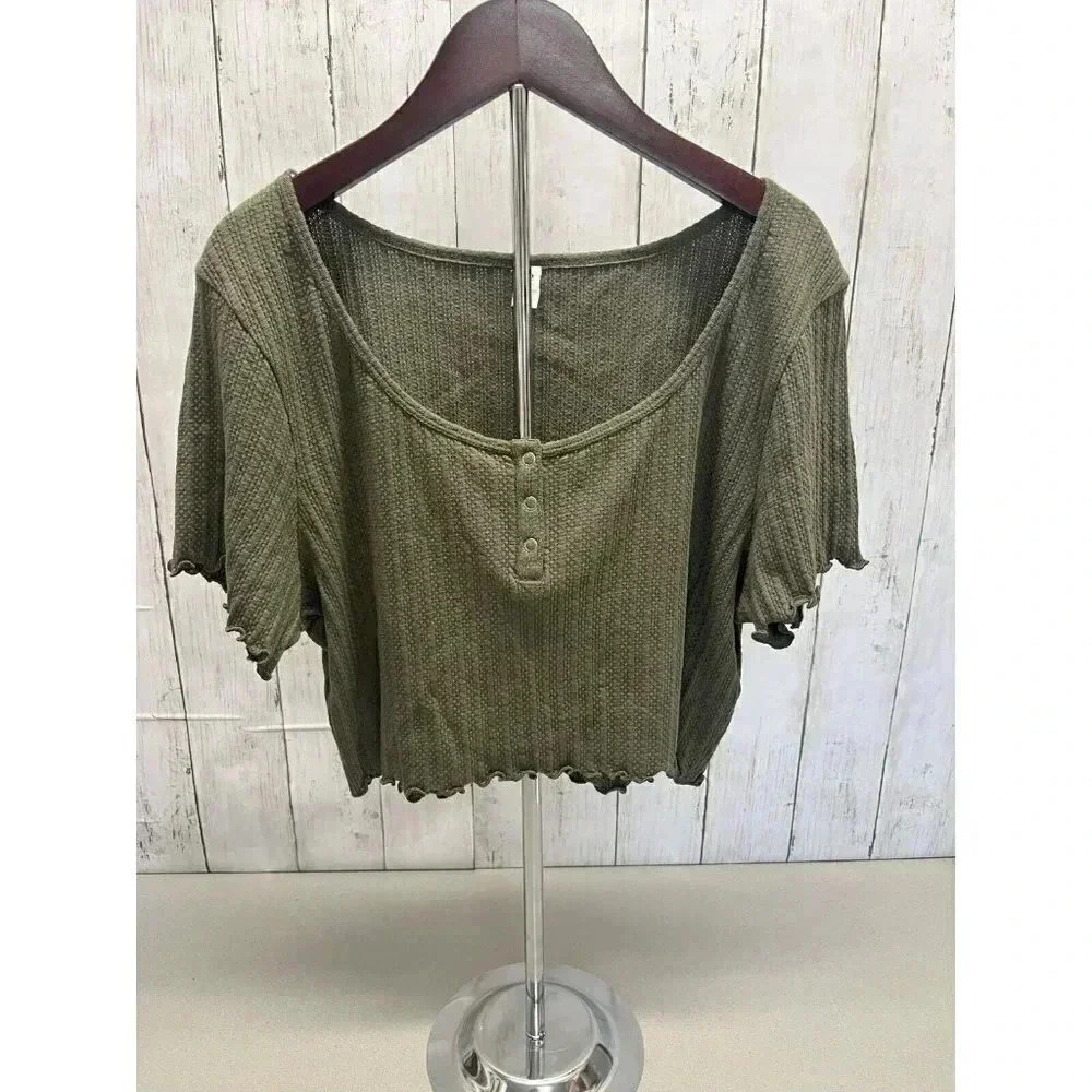 BP WOMENS SIZE XL OLIVE GREEN RIBBED CROPPED SCOOP NECK TOP NWOT